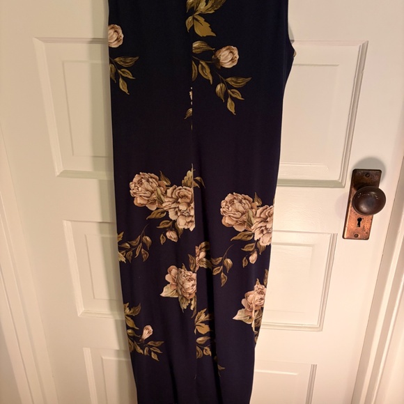 Nine Britton mid calf length patterned dress, size medium. - Picture 12 of 12